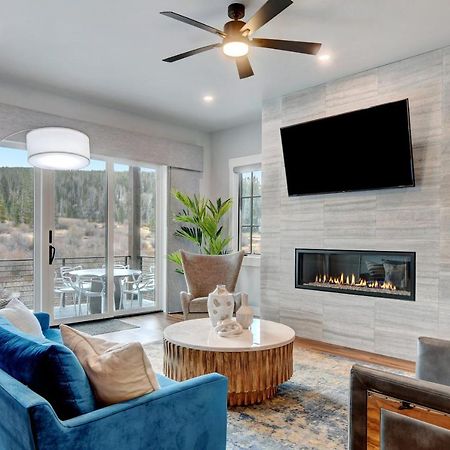 New Luxury River Front Villa #104 With Rooftop Hot Tub & Firepit, Great Views - 500 Dollars Of Free Activities & Equipment Rentals Daily Winter Park Bagian luar foto