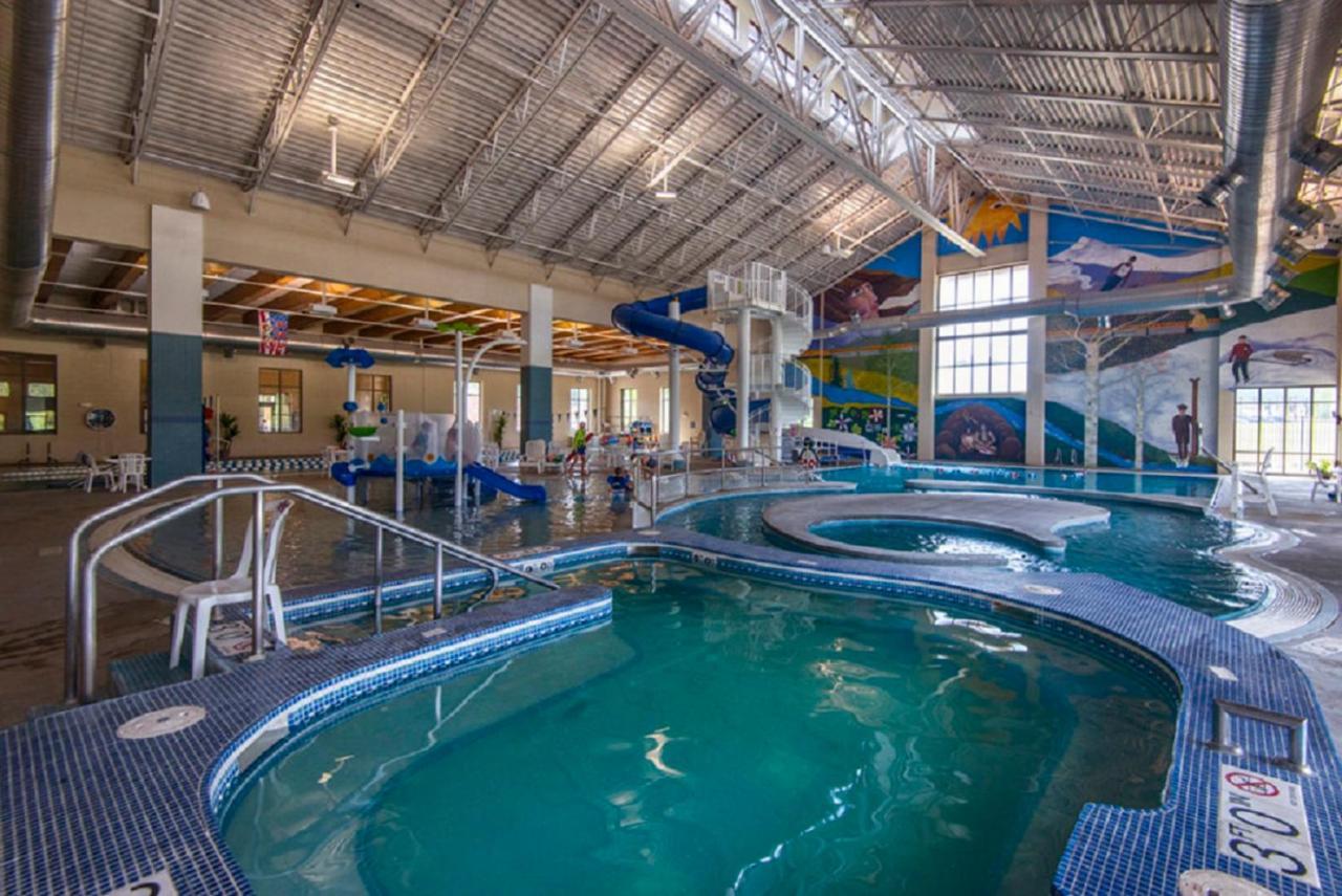 New Luxury River Front Villa #104 With Rooftop Hot Tub & Firepit, Great Views - 500 Dollars Of Free Activities & Equipment Rentals Daily Winter Park Bagian luar foto